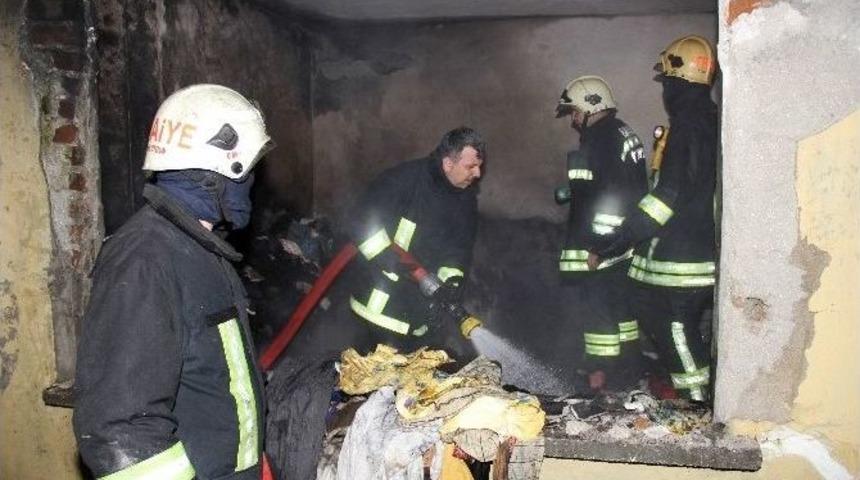 &Ccedil;&ouml;p Evde Yangın &Ccedil;ıktı