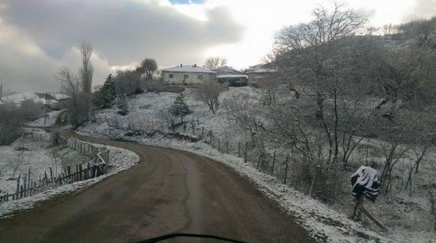 Sungurlu&rsquo;da Nisan Karı Şaşırttı