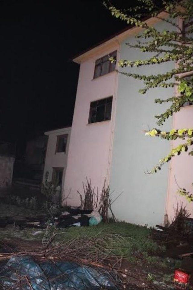 Elektrikli Battaniyeden Yangın &Ccedil;ıktı 1