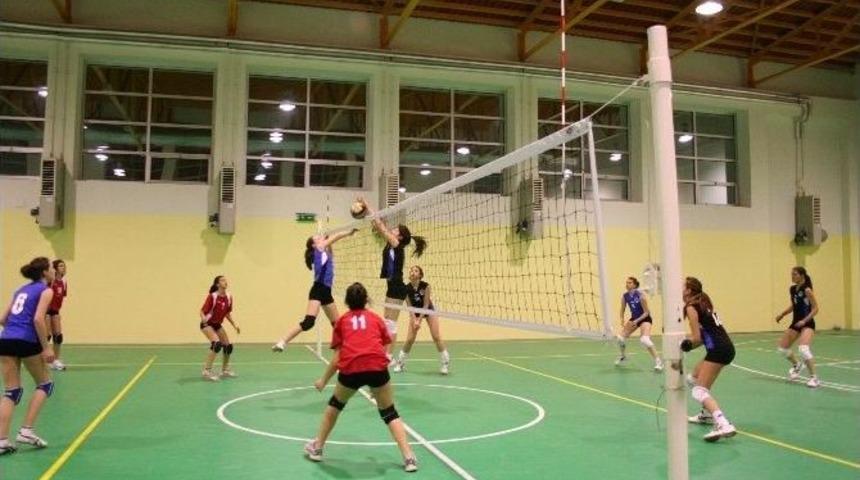 &Ccedil;ocuklar Voleybol Festivali Balkan Barışını Per&ccedil;inleyecek