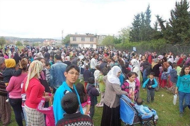 Öğrenci Ve Velileri Uçurtma Şenliğinde Doyasıya Eğlendi