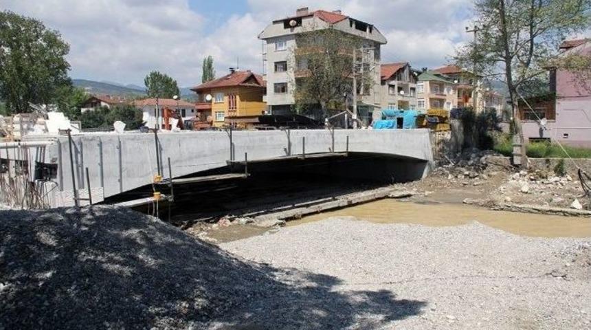Zeki To&ccedil;oğlu: Yeni K&ouml;pr&uuml; Trafiğe A&ccedil;ılıyor
