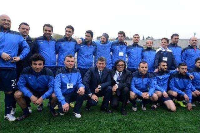 Feyzioğlu, Karadeniz Baroları Futbol Turnuvası’Nın Açılışına Katıldı '