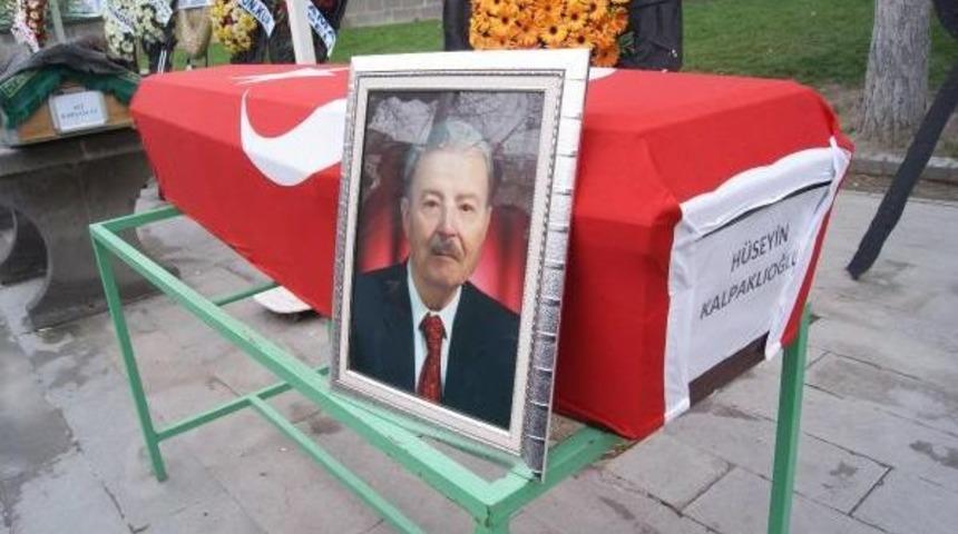 Eski Senat&ouml;r Kalpaklıoğlu Son Yolculuğuna Uğurlandı
