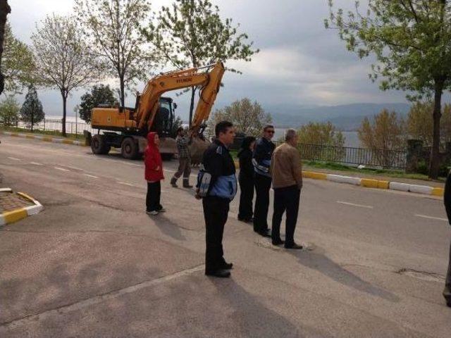Derince Sahilinde Bayrak N&ouml;beti 1