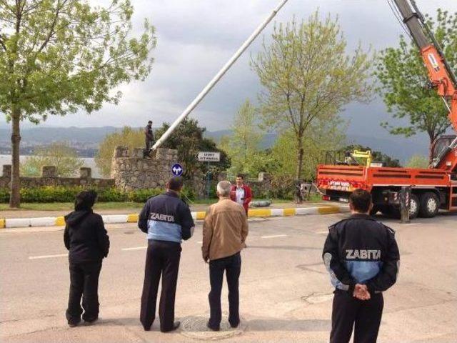 Derince Sahilinde Bayrak N&ouml;beti 2