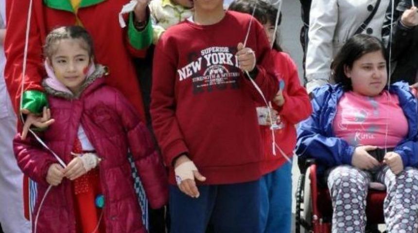 Dilek Balonuna 'epilepsi Pili' Isteğini Yazdı