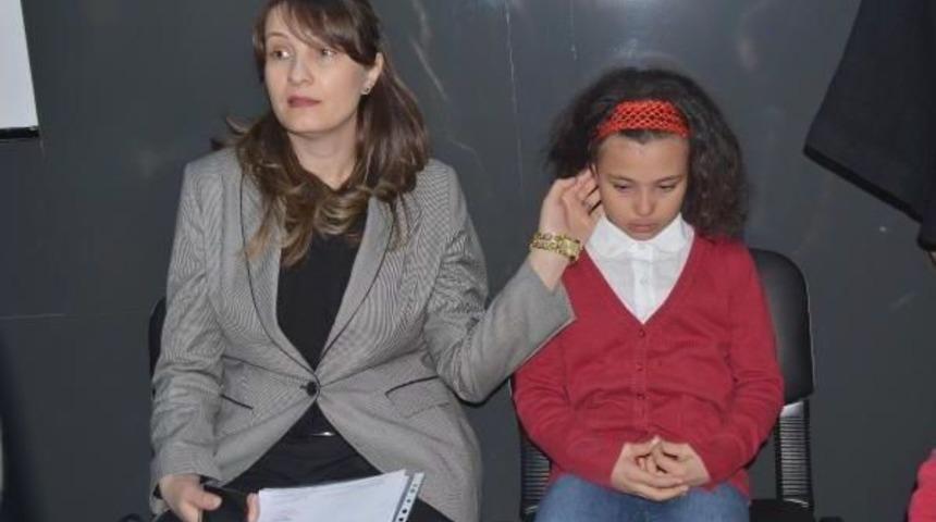 'k&uuml;&ccedil;&uuml;k Vali', Okul Saatlerinden Dert Yandı