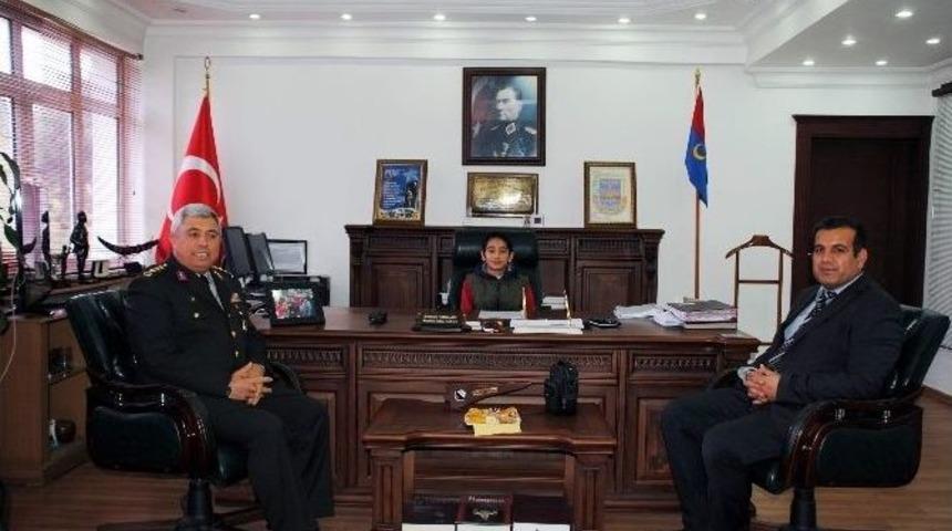 &Ccedil;ocuklardan İl Jandarma Komutanlığı&rsquo;na Ziyaret