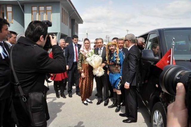 Bakan Eker: Hayal Vaat Etmiyoruz, Hayal Satmıyoruz 2