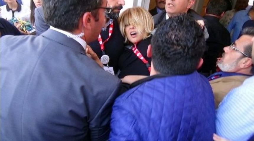 G&uuml;lben Ergen &Ouml;zgecan Aslan Anaokulu A&ccedil;ılışında Fenalık Ge&ccedil;irdi