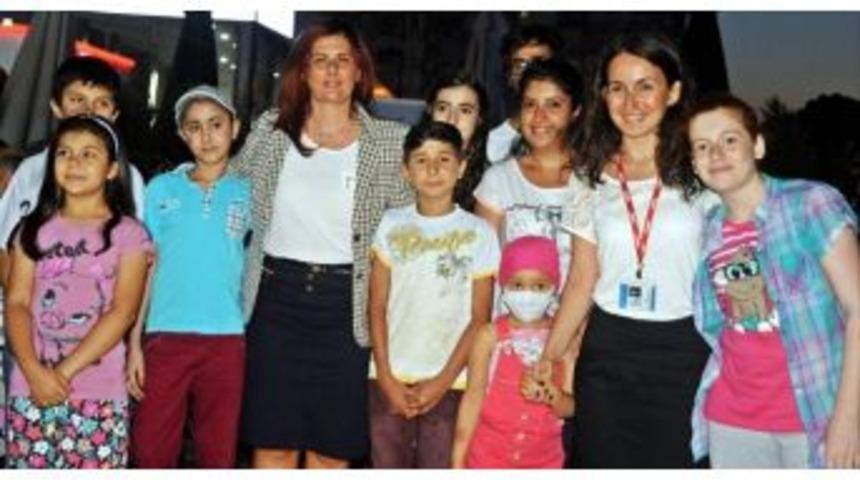 Başkan &Ccedil;er&ccedil;ioğlu, 23 Nisan&rsquo;ı Kutladı