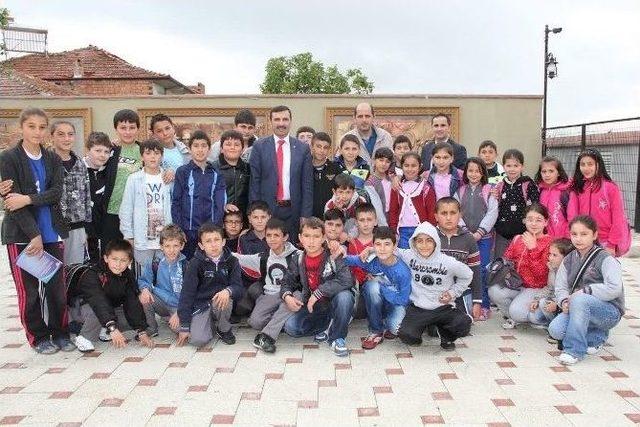 Samsun’da ’23 Nisan’ Kutlama Mesajları