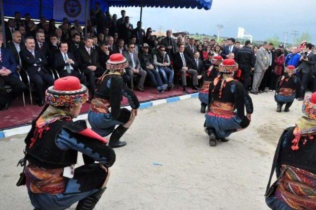 Saran'dan Somalı Çocuklara 23 Nisan Hediyesi