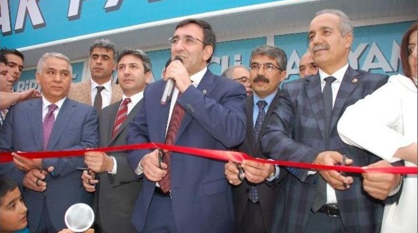 Bakan Yılmaz, Adıyaman Se&ccedil;im Koordinasyon Merkezinin A&ccedil;ılışını Yaptı