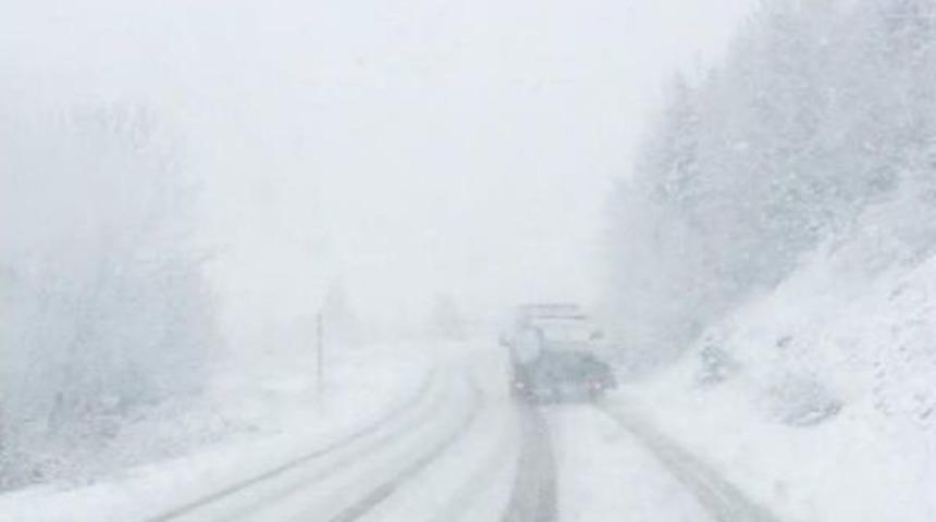 Kastamonu'da Kar Etkili Oluyor