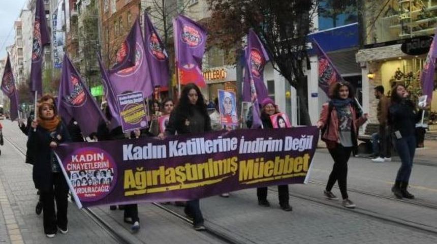 Eskişehir'de Kadınlar Y&uuml;r&uuml;d&uuml;