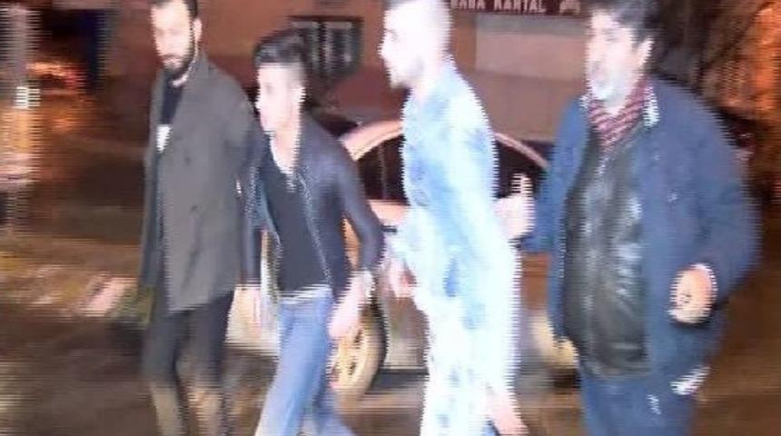 Servis Şoförünü “Hız Yapma" Diye Uyardı, Pompalı Tüfekle Vuruldu