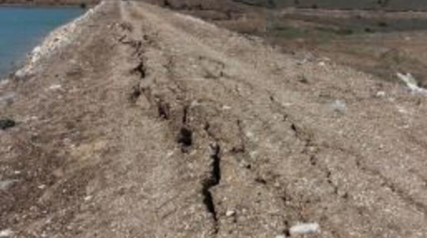 (&ouml;zel Haber) G&ouml;let G&ouml;vdesindeki Yarılmalar Yetkilileri Harekete Ge&ccedil;irdi