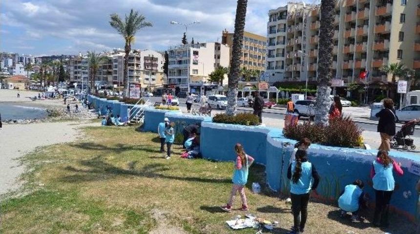 Kuşadası Çocuklarla Renklendi