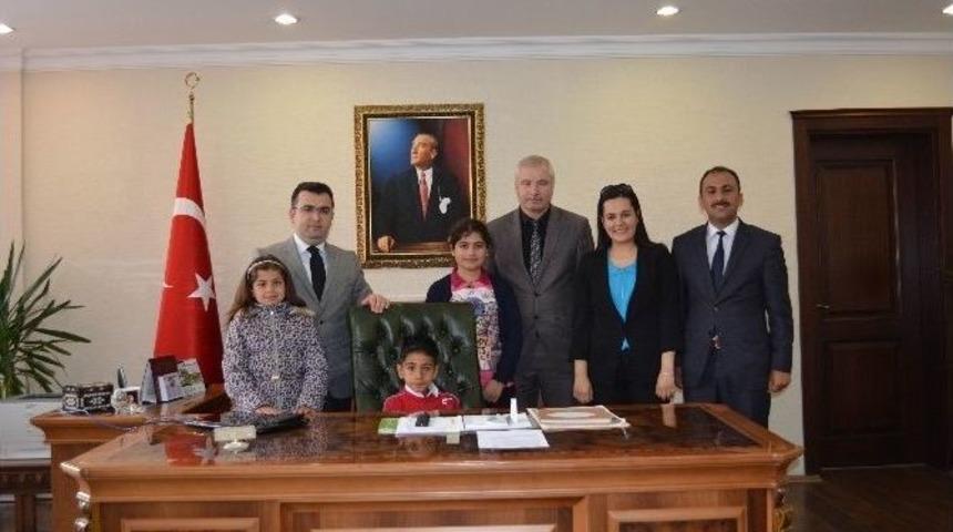 Kulu&rsquo;da Makam Koltukları &Ouml;ğrencilere Emanet