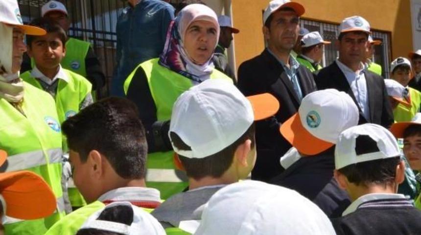 Erciş Belediyesi Temizlik Kampanyası Başlattı