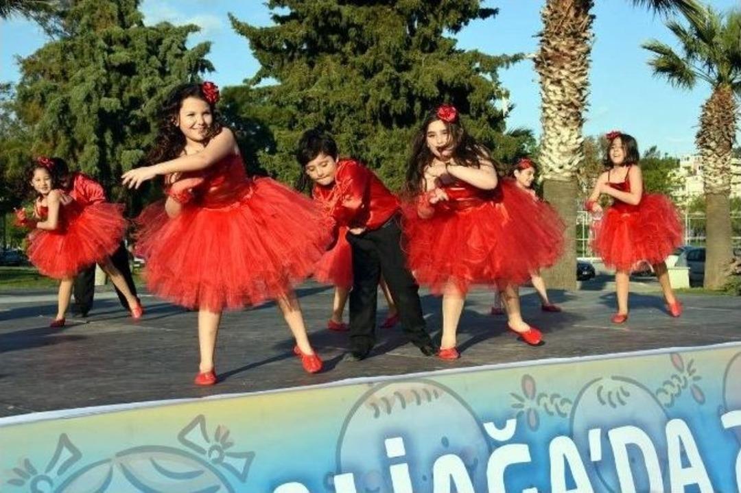 Aliağa&rsquo;da &Uuml;&ccedil; G&uuml;n Boyunca 23 Nisan Coşkusu