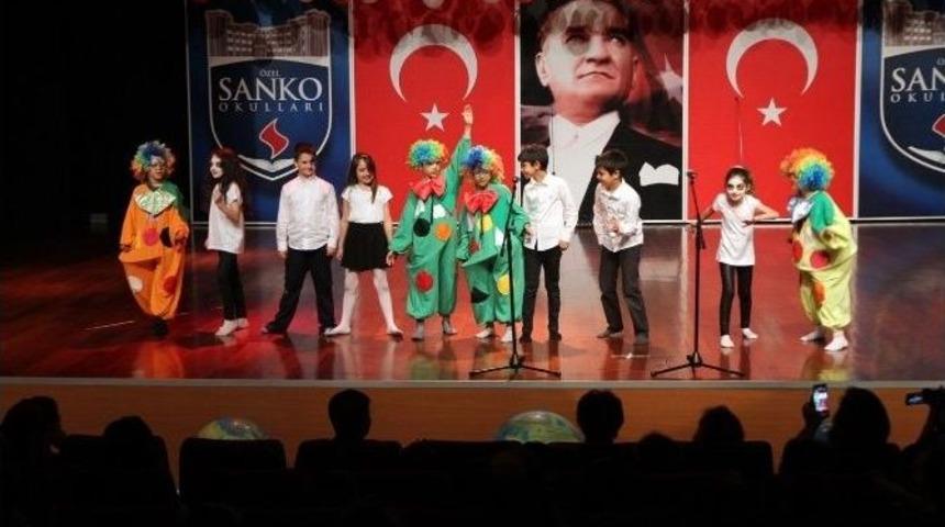 &Ouml;zel Sanko Okullarında Ulusal Egemenlik Ve &Ccedil;ocuk Bayramı Kutlaması