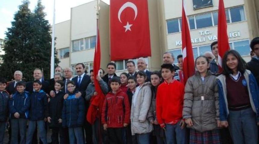 İzmit'te Chp'den &Ccedil;elenk Tepkisi