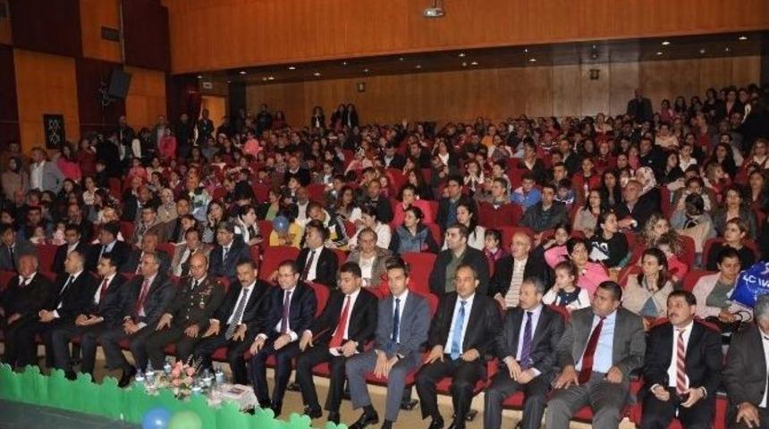 Tunceli&rsquo;de 23 Nisan Kutlaması