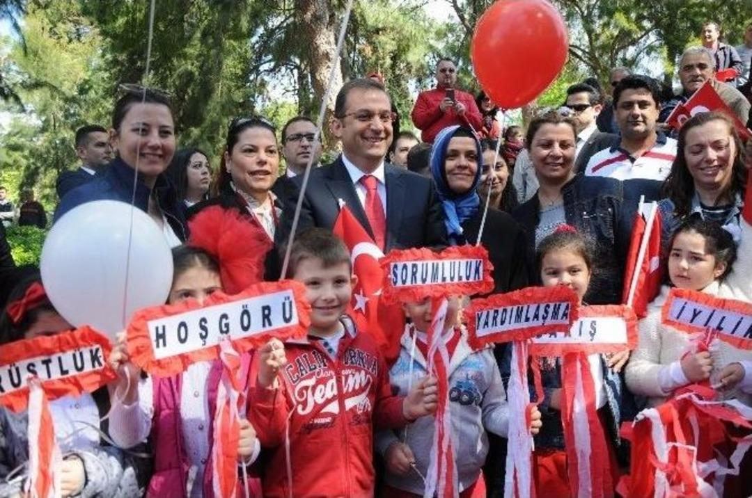 Antalya&rsquo;da 23 Nisan Ulusal Egemenlik Ve &Ccedil;ocuk Bayramı Kutlamaları