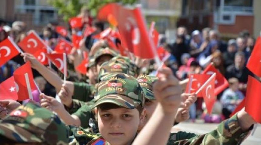 Bursa&rsquo;Da 23 Nisan Coşkusu