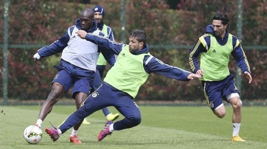 Fenerbah&ccedil;e, Eskişehirspor Ma&ccedil;ı Hazırlıklarını S&uuml;rd&uuml;rd&uuml;