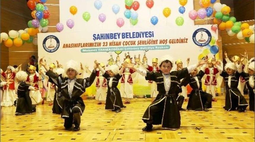 Şahinbeyli Minikler 23 Nisan&rsquo;ı Kutladı