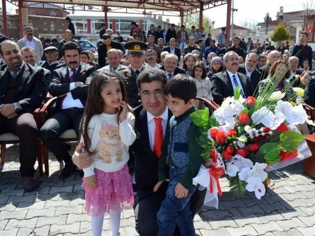 Adilcevaz&rsquo;da 23 Nisan Coşkusu