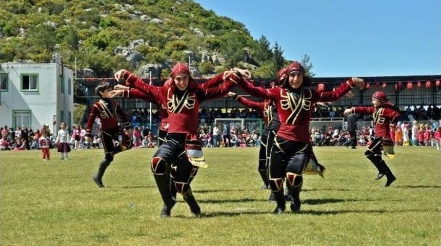 Demre&rsquo;de 23 Nisan Coşkuyla Kutlandı