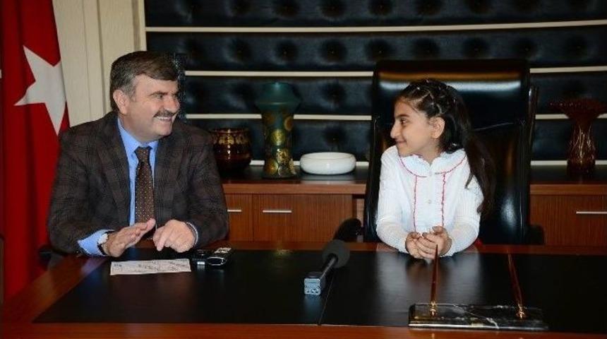 Aky&uuml;rek&rsquo;in Makam Koltuğuna Ayşe Ceren K&uuml;&ccedil;&uuml;kiba Oturdu