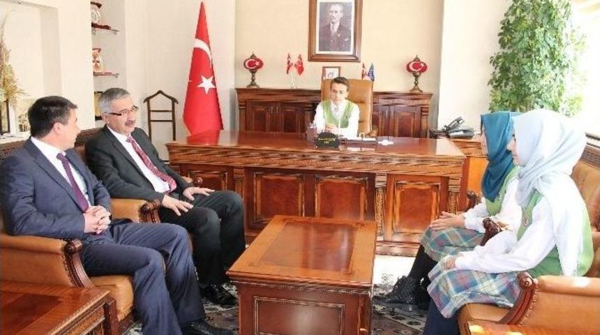 K&uuml;&ccedil;&uuml;k Niğde Valisi Ana Okullarına Park Yapılmasını İstedi