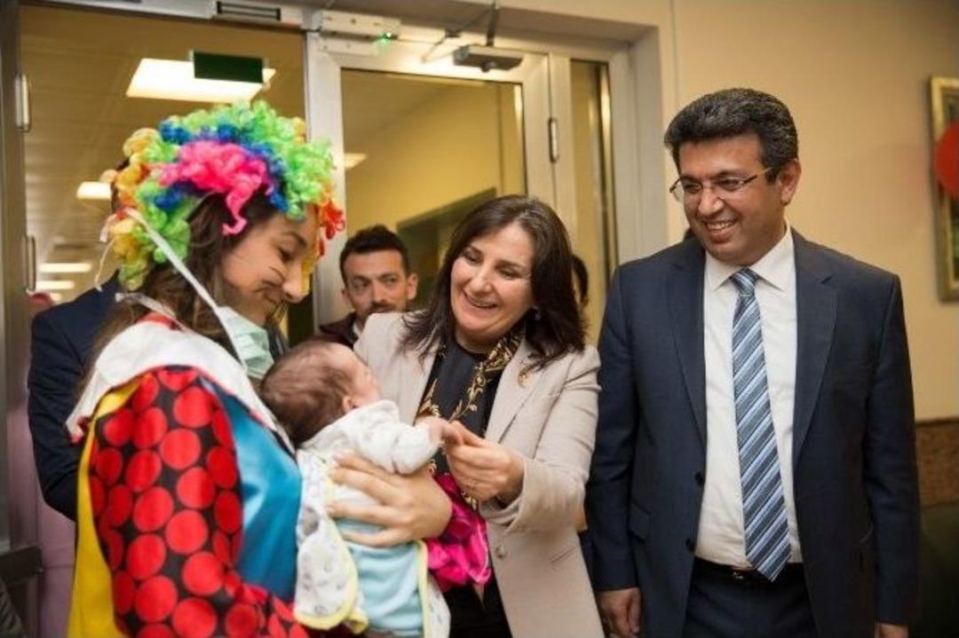 Başkan Karadeniz&rsquo;den Minik Kalplere Ziyaret