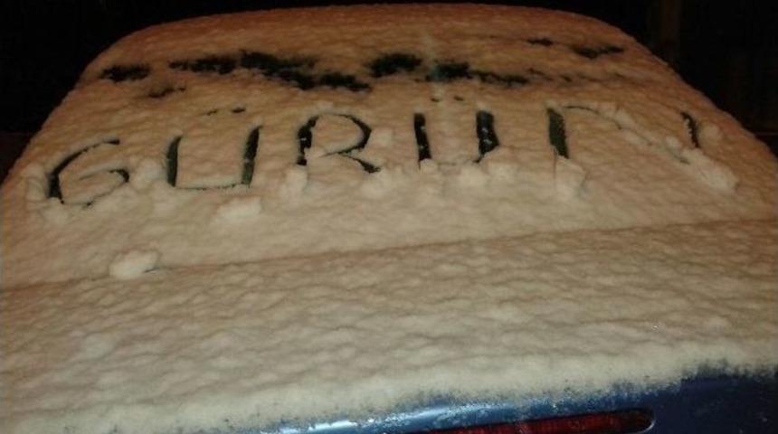 G&uuml;r&uuml;n&rsquo;de Kar Yağışı Etkili Oldu