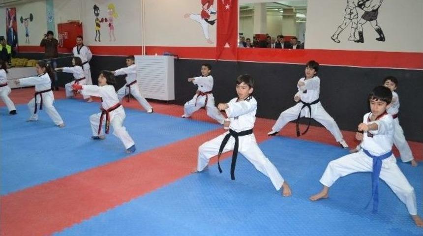 Kapaklı’da Okulların Bodrum Katları Spor Salonu Olacak