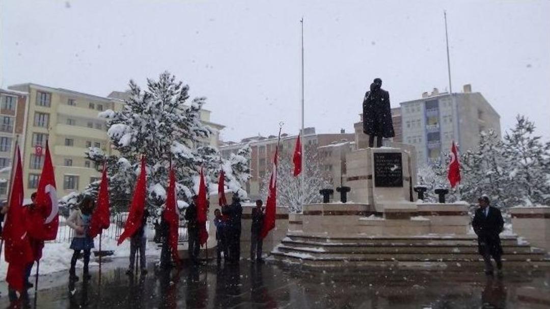 Kars&rsquo;ta 23 Nisan Etkinliklerine Kar Engeli