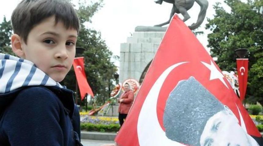 Orta Karadeniz'de Coşkulu 23 Nisan Kutlaması