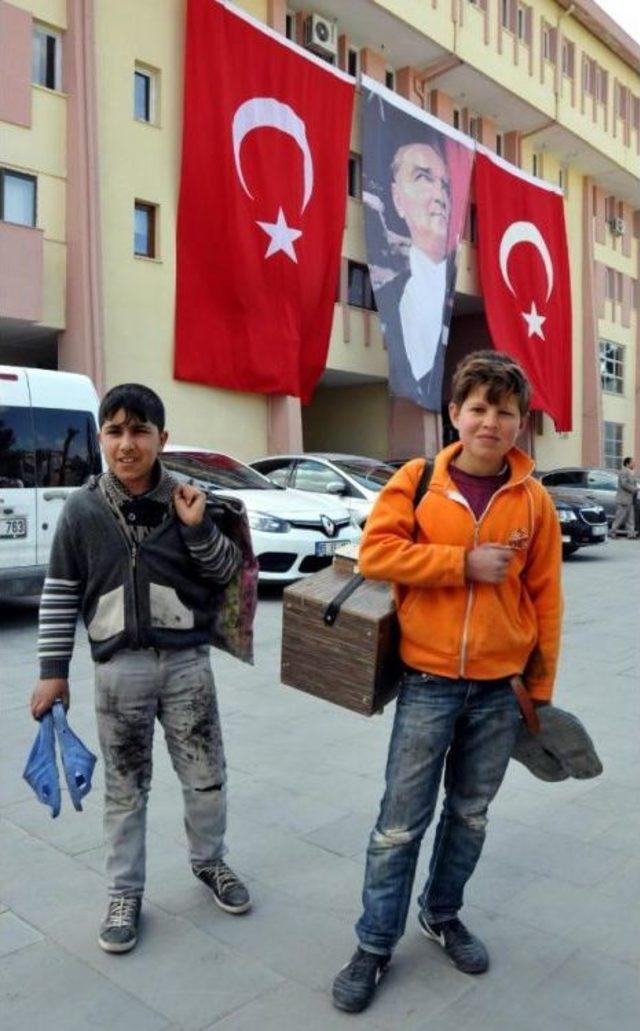 Van, Hakkari Ve Bitlis'te 23 Nisan Coşkusu