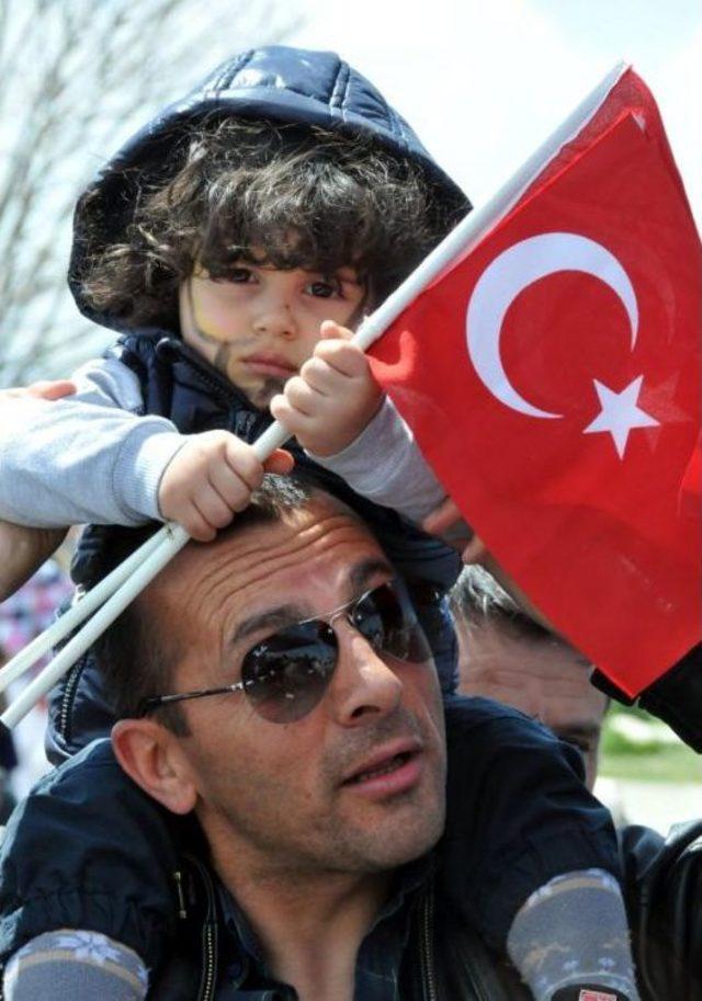 Van, Hakkari Ve Bitlis'te 23 Nisan Coşkusu