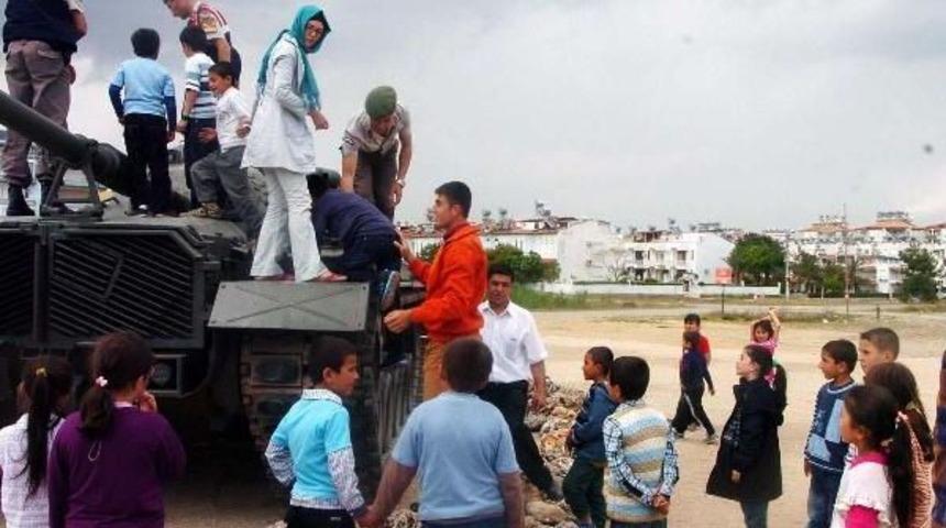 Mersin'de 23 Nisan Çoşkusu