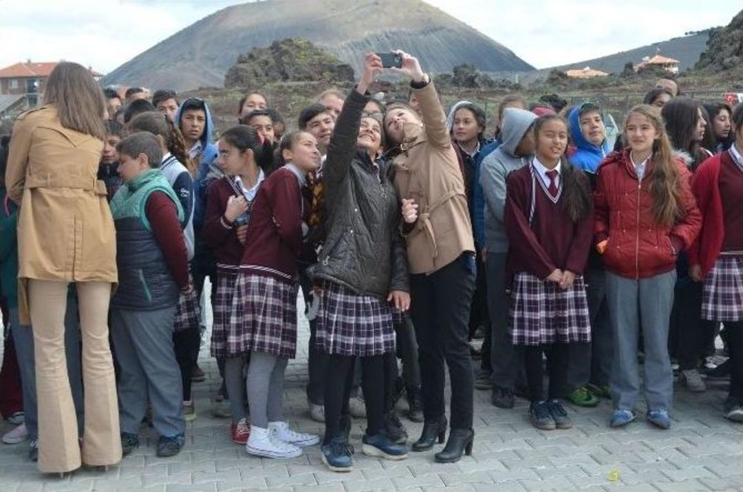 Kula&rsquo;da 23 Nisan Kutlamaları