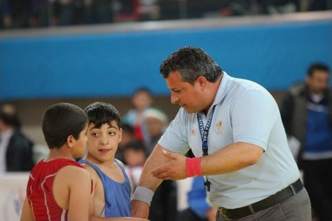 11-12-13 Greko-romen G&uuml;reş T&uuml;rkiye Şampiyonası Başladı