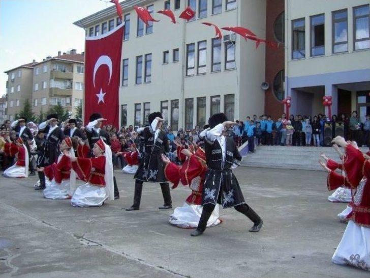 Gönen’de 23 Nisan Kutlamaları G3