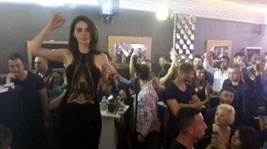 Ayşe Hatun &Ouml;nal&rsquo;a Hayranlarından Tepki